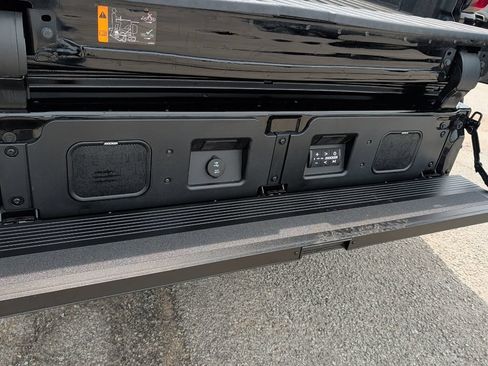 Used 2025 GMC Sierra 1500 Denali Ultimate AWD/4WD image 13