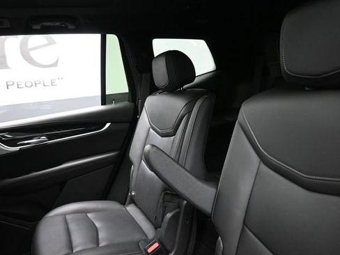 Used 2025 Cadillac XT6 Premium Luxury FWD image 25