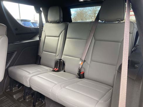 Used 2021 GMC Yukon SLT w/ SLT Luxury Plus Package image 18