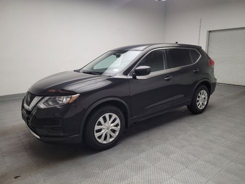 Used 2018 Nissan Rogue S FWD image 2