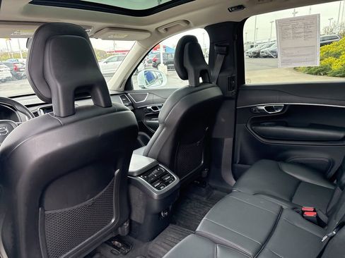 Used 2020 Volvo XC90 T5 Momentum w/ Protection Package Premier AWD/4WD image 28