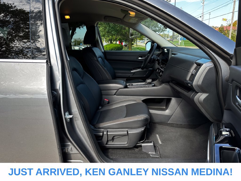 Certified 2026 Nissan Pathfinder SL AWD/4WD image 24