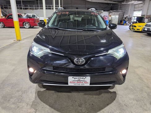 Used 2016 Toyota RAV4 Limited AWD/4WD image 18