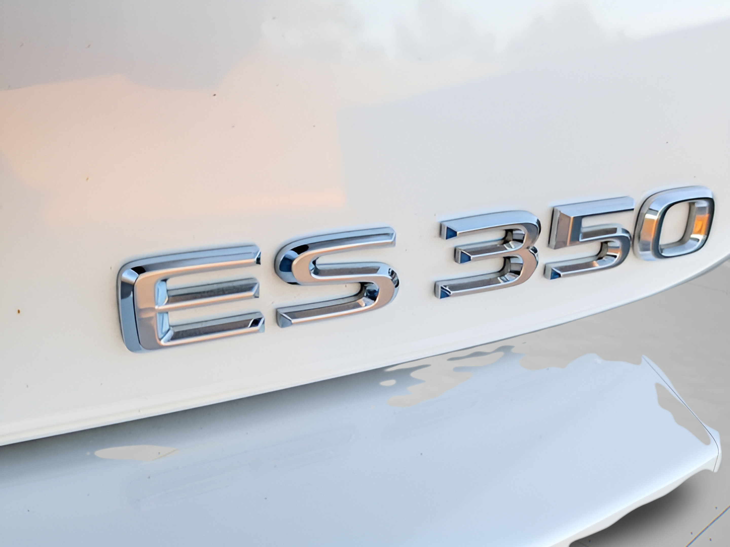 Certified 2024 Lexus ES 350 w/ Premium Package FWD image 32