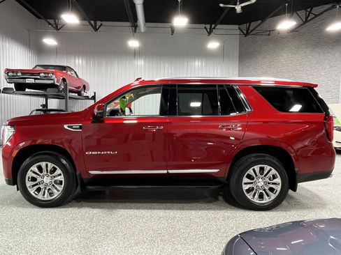 Certified 2021 GMC Yukon Denali w/ Advanced Technology Package AWD/4WD image 2