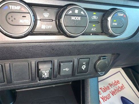 Certified 2021 Toyota Tacoma TRD Off-Road image 22