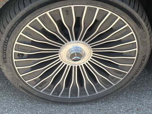 Used 2024 Mercedes-Benz Maybach S 680 4MATIC image 14