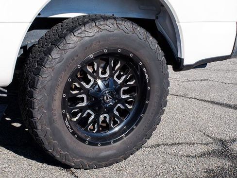 Certified 2017 Ford F250 Lariat w/ Chrome Package image 6