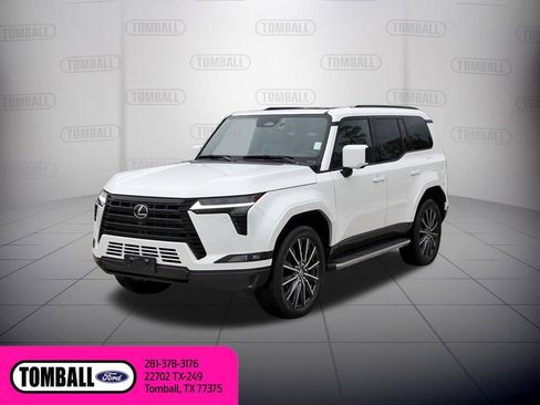 Used 2024 Lexus GX 550 w/ Accessory Package (2T) image 3