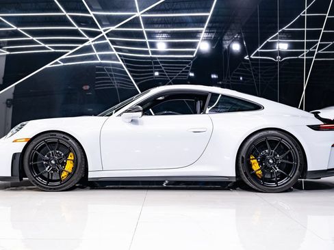 Used 2026 Porsche 911 GT3 RWD image 11