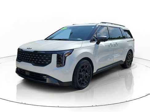 Certified 2026 Kia Carnival SX Prestige FWD image 3