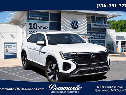 Certified 2024 Volkswagen Atlas Cross Sport SE w/ Panoramic Sunroof Package