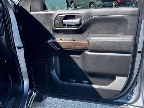 Used 2021 Chevrolet Silverado 1500 RST w/ Z71 Off-Road Package image 12