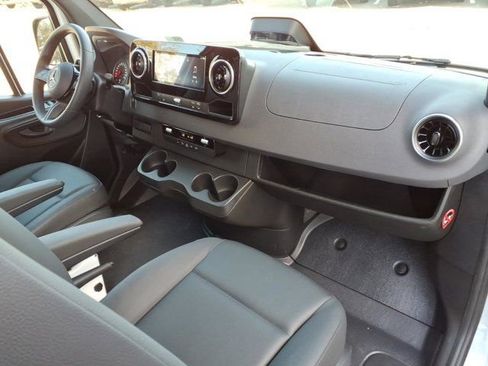 New 2026 Mercedes-Benz Sprinter 2500 image 16
