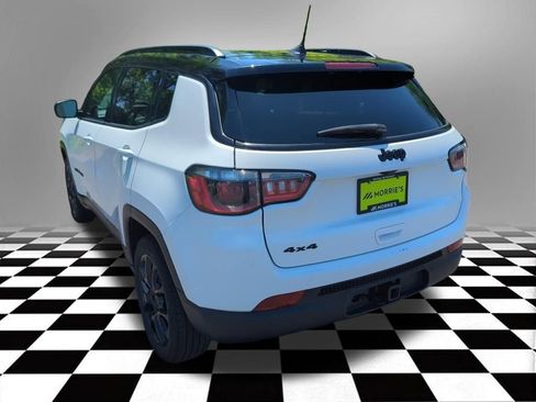 Used 2023 Jeep Compass Latitude w/ Sun and Sound Group AWD/4WD image 5