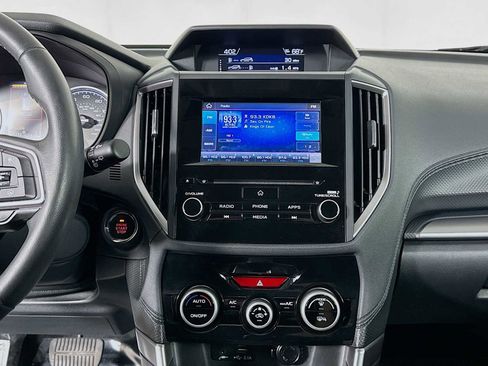 Used 2020 Subaru Forester Premium image 13