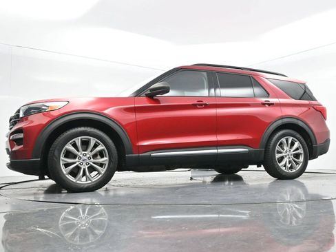 Used 2020 Ford Explorer XLT w/ Equipment Group 202A image 51