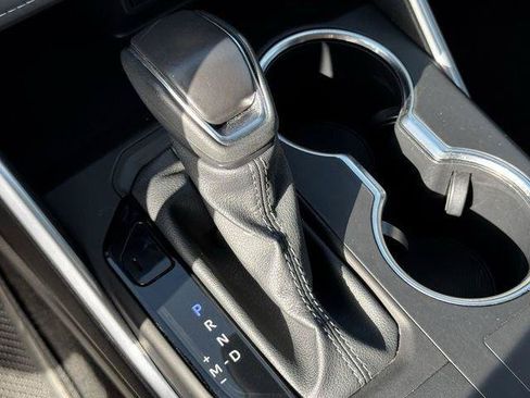 Certified 2025 Toyota Highlander LE FWD image 20