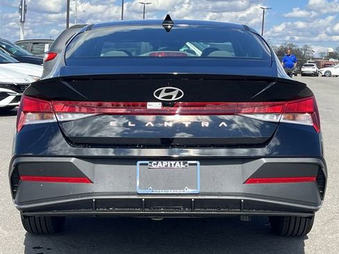 New 2026 Hyundai Elantra Sport FWD image 31