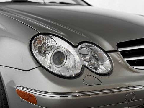 Used 2007 Mercedes-Benz CLK 550 Cabriolet image 45