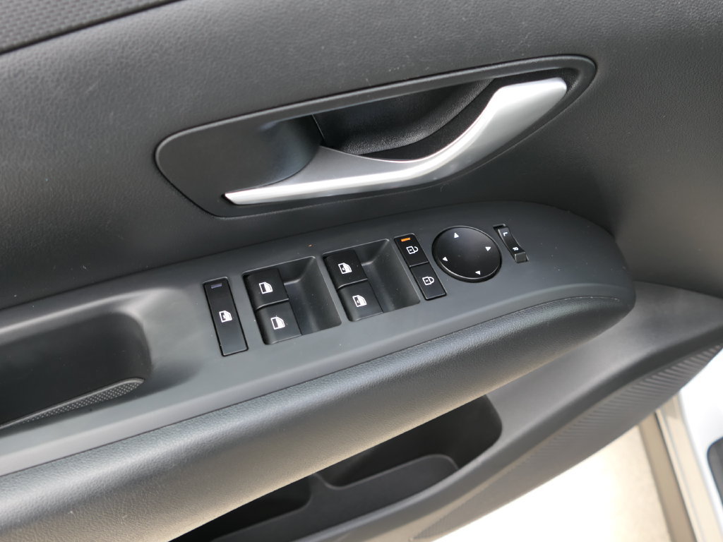 Used 2025 Hyundai Tucson SEL FWD image 9