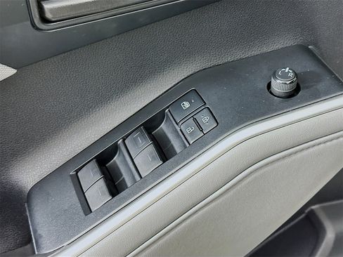 Certified 2020 Toyota Highlander LE image 18