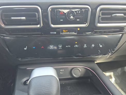 New 2026 Nissan Sentra SV w/ SV Convenience Package FWD image 24