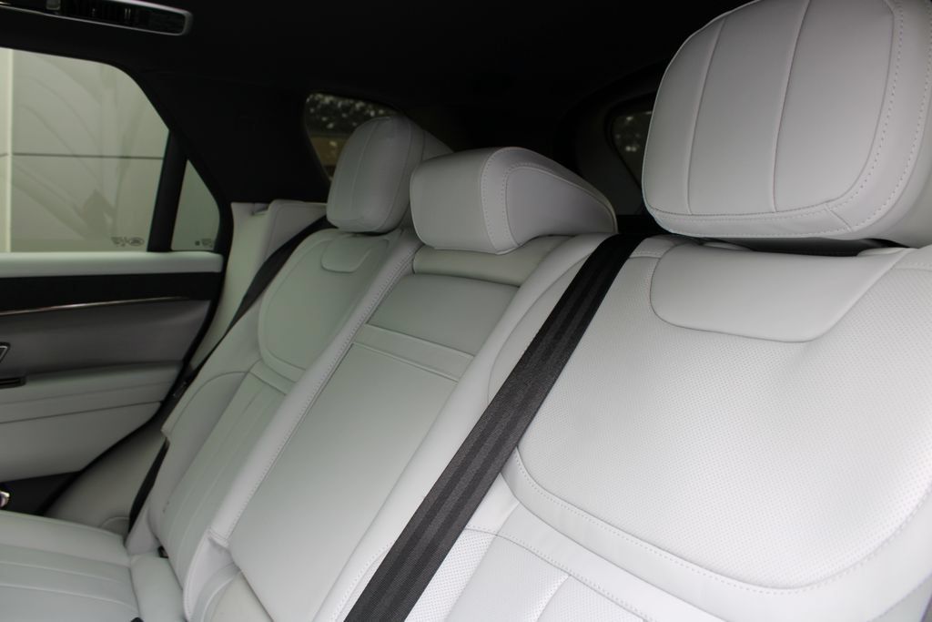 New 2027 Land Rover Range Rover Sport SE AWD/4WD image 8