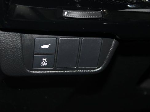 Used 2025 Honda CR-V EX-L image 10