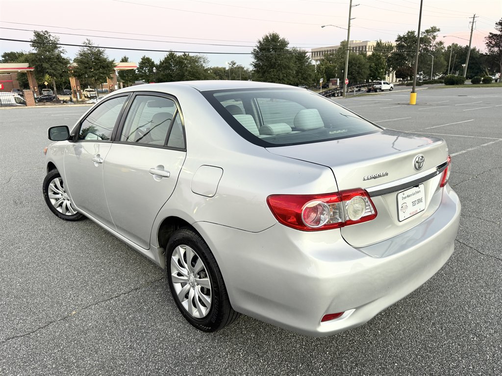 Used 2012 Toyota Corolla LE FWD image 26