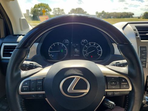 Used 2021 Lexus GX 460 Premium w/ Premium Package image 20