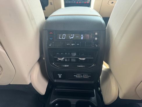 Used 2022 Jeep Grand Cherokee L Limited w/ MOPAR Finishing Package AWD/4WD image 16