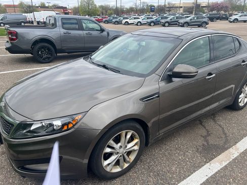 Used 2013 Kia Optima EX w/ Premium Pkg FWD image 4
