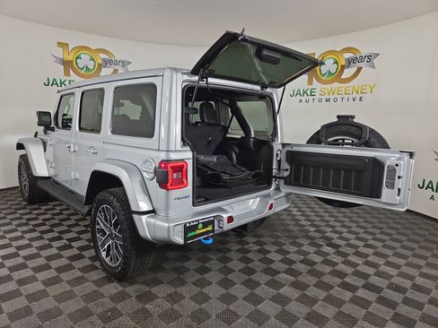 Used 2024 Jeep Wrangler High Altitude image 33