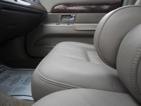 Used 2006 Mercury Grand Marquis GS RWD image 36