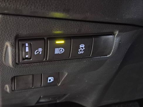 Used 2024 Toyota Corolla Cross AWD Hybrid image 10