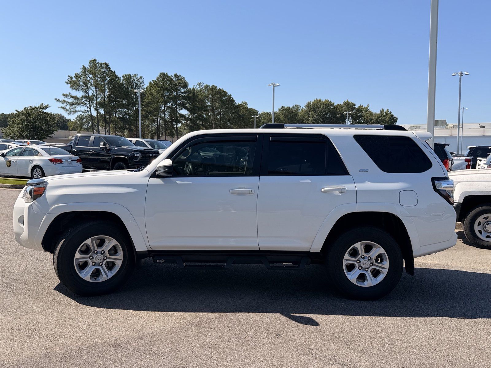 Used 2022 Toyota 4Runner SR5 RWD image 9