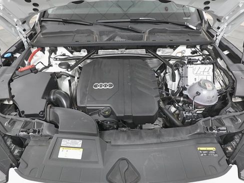 Used 2024 Audi Q5 2.0T Premium w/ Convenience Package image 31