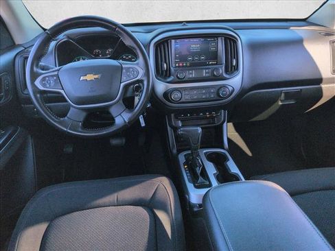 Used 2021 Chevrolet Colorado LT w/ Safety Package image 18