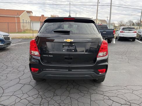 Certified 2022 Chevrolet Trax LS w/ Tint and Cruise Package image 6
