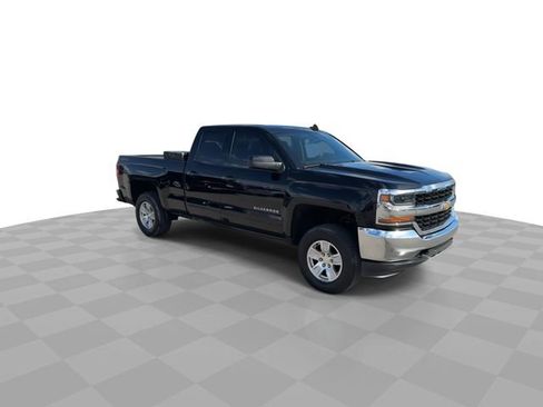 Used 2019 Chevrolet Silverado 1500 LT AWD/4WD image 2