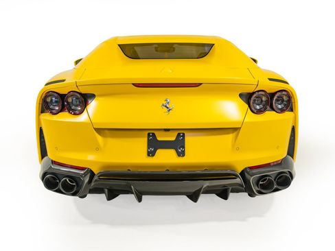 Used 2022 Ferrari 812 GTS RWD image 8