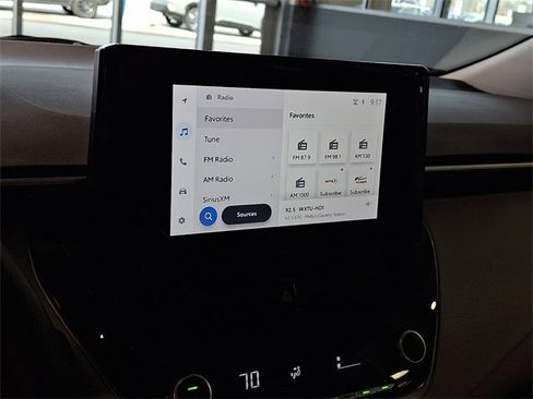 Used 2023 Toyota Corolla LE w/ Carpet Mat Package (TMS) image 19