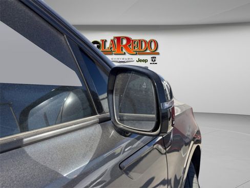 Used 2022 Kia Sorento EX image 26