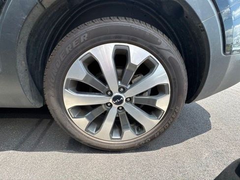Used 2022 Kia Telluride S AWD/4WD image 5