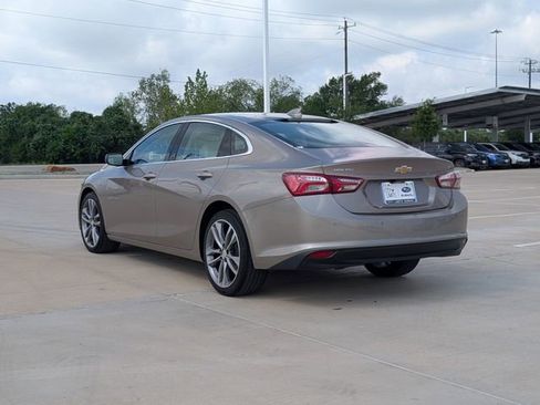 Used 2024 Chevrolet Malibu LT FWD image 4