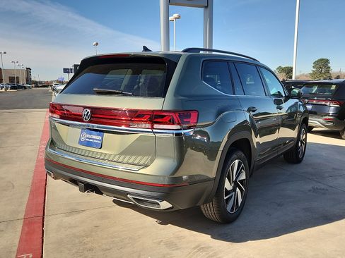 New 2026 Volkswagen Atlas SE image 7