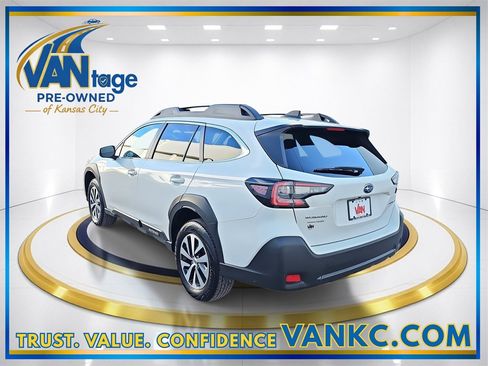 Certified 2024 Subaru Outback Premium image 9