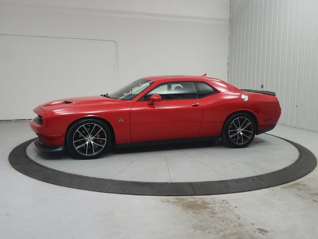 Used 2018 Dodge Challenger R/T Scat Pack w/ Leather Interior Group RWD image 5