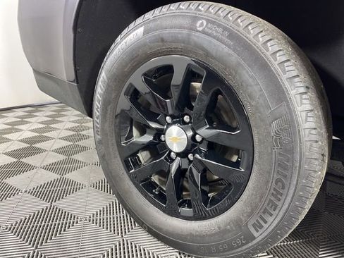 Used 2024 Chevrolet Tahoe LT RWD image 16
